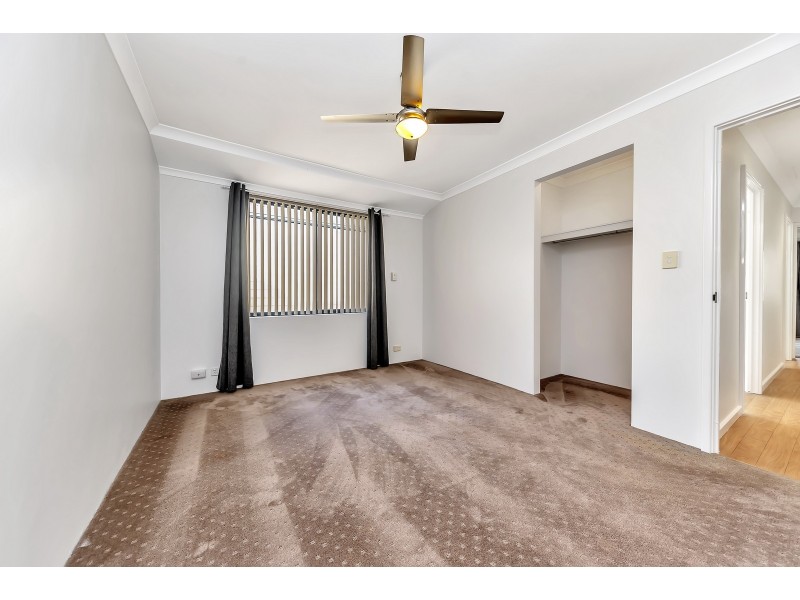 4 Regia Pass, Madora Bay WA 6210