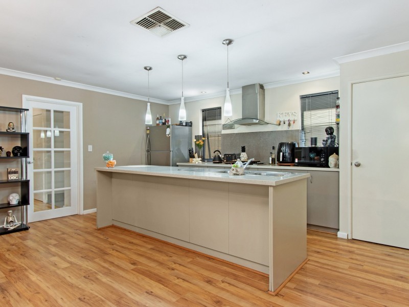 15 Millbrook Avenue, Bertram WA 6167