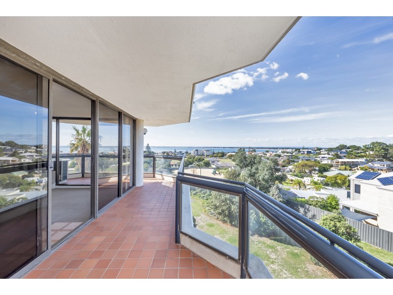 14/6A Valley Road, Halls Head WA 6210