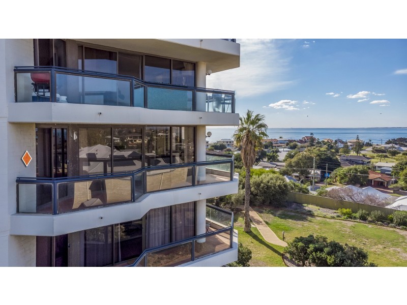 14/6A Valley Road, Halls Head WA 6210