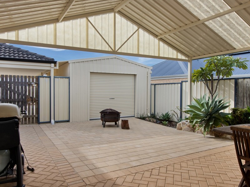 9 Dundas Court, Bertram WA 6167