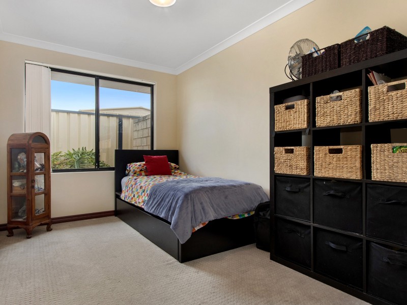 9 Dundas Court, Bertram WA 6167