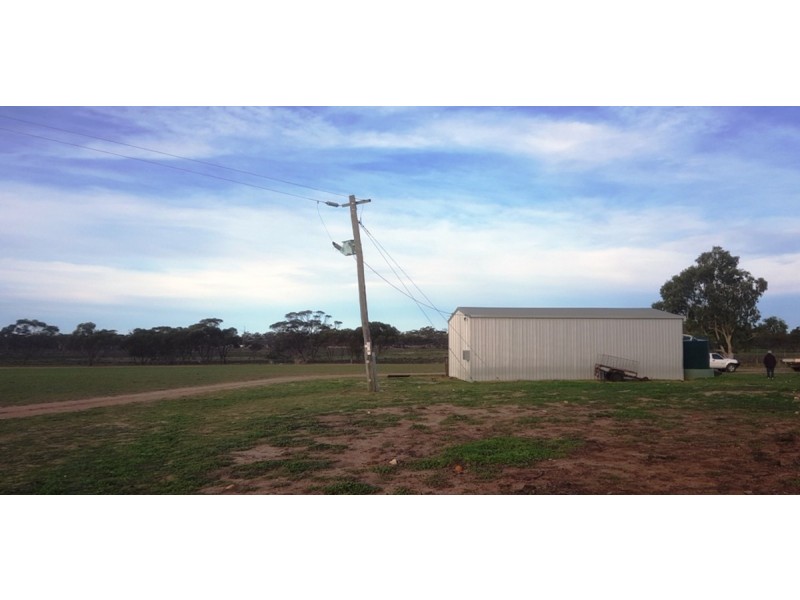 2858 Calingiri Road, Calingiri WA 6569