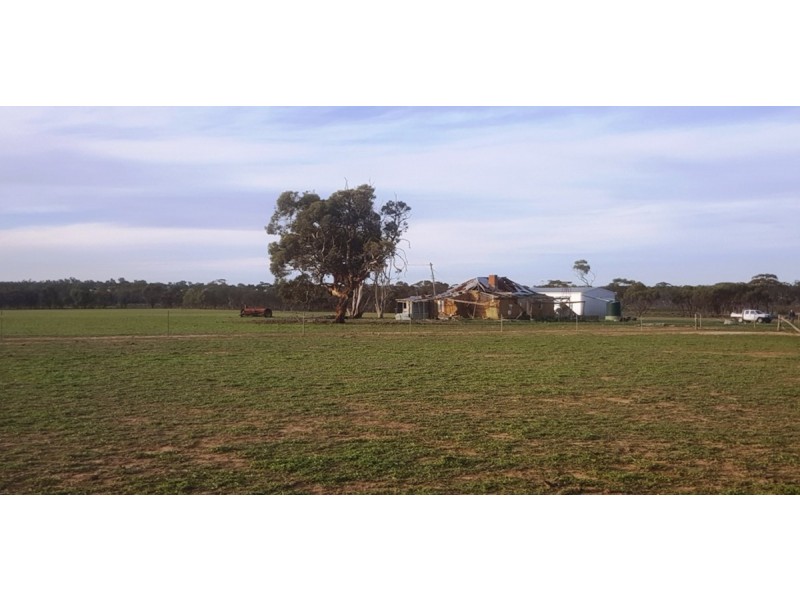 2858 Calingiri Road, Calingiri WA 6569