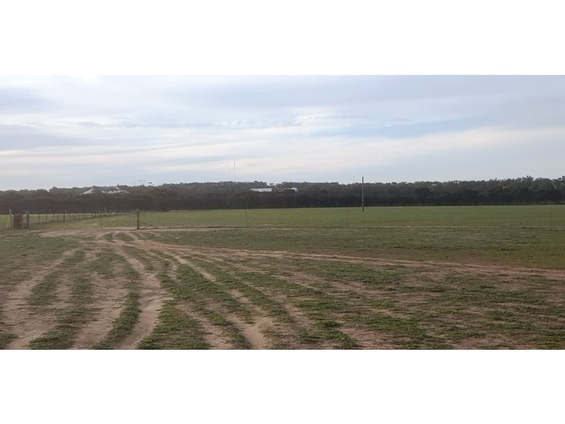 2858 Calingiri Road, Calingiri WA 6569