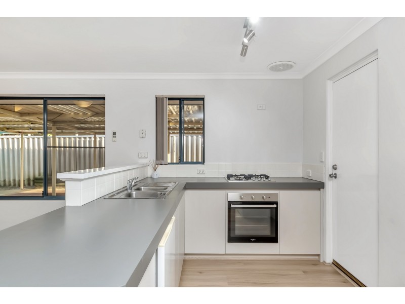 15 Lucidus Retreat, Greenfields WA 6210