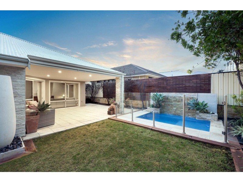 41 Elmhurst Drive, Clarkson WA 6030