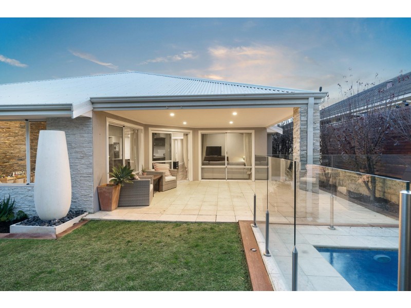 41 Elmhurst Drive, Clarkson WA 6030