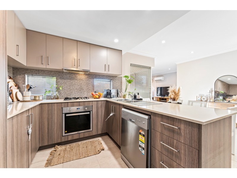 29 Halland Way, Westminster WA 6061