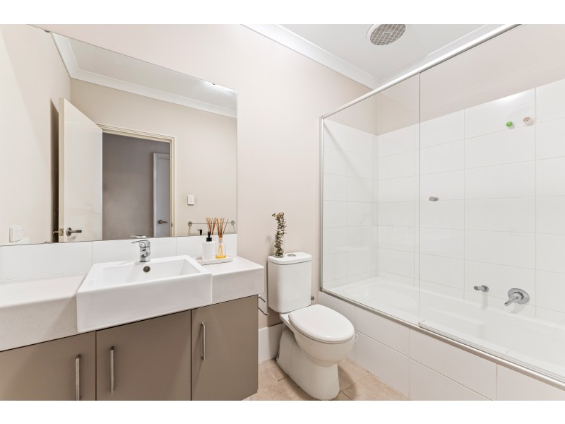 29 Halland Way, Westminster WA 6061