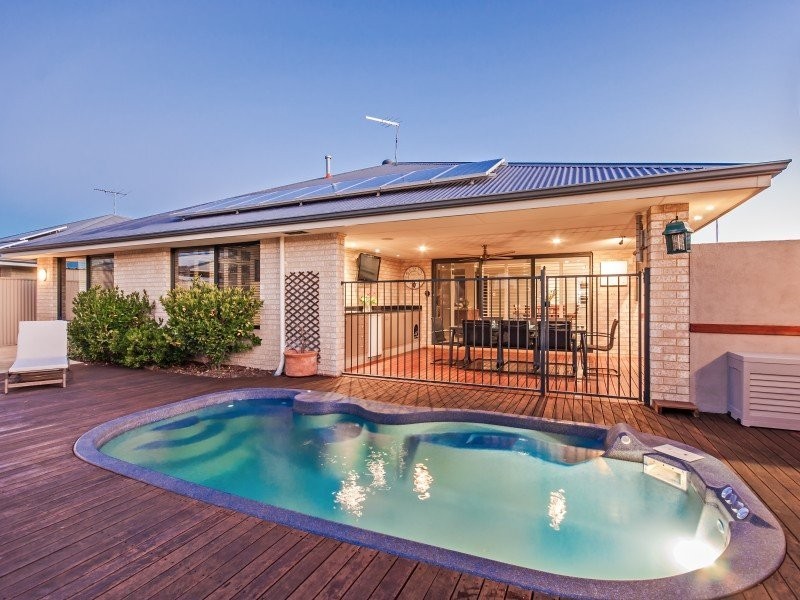 10 Addingham Crescent, Bertram WA 6167