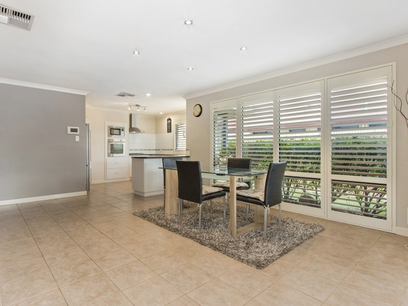 10 Addingham Crescent, Bertram WA 6167