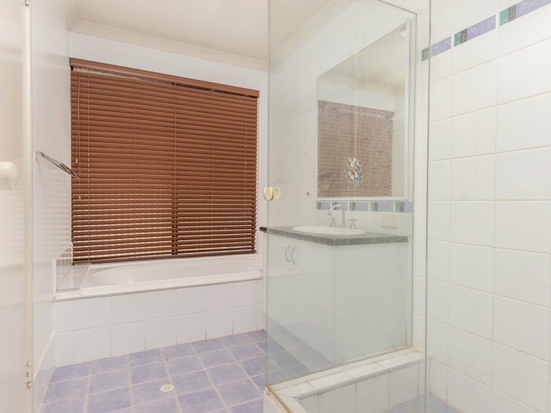 10 Addingham Crescent, Bertram WA 6167