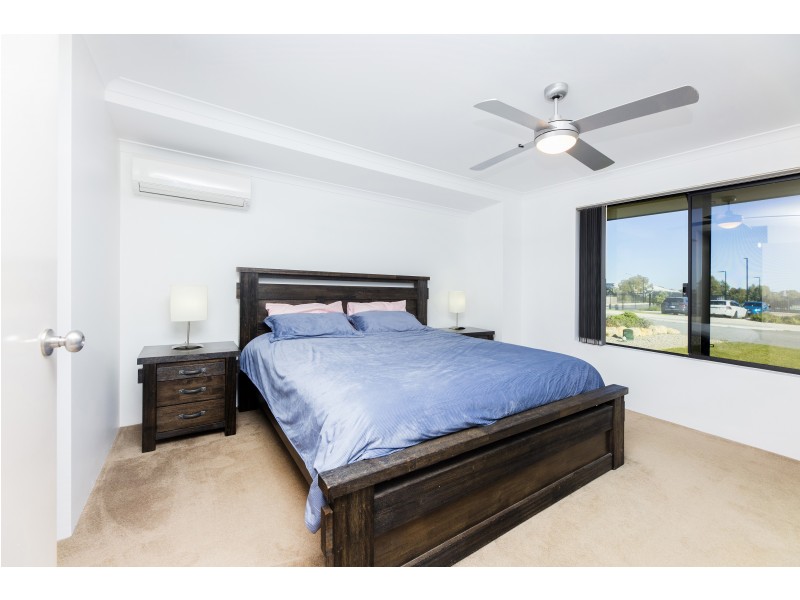 6 Ravensbourne Street, Yanchep WA 6035