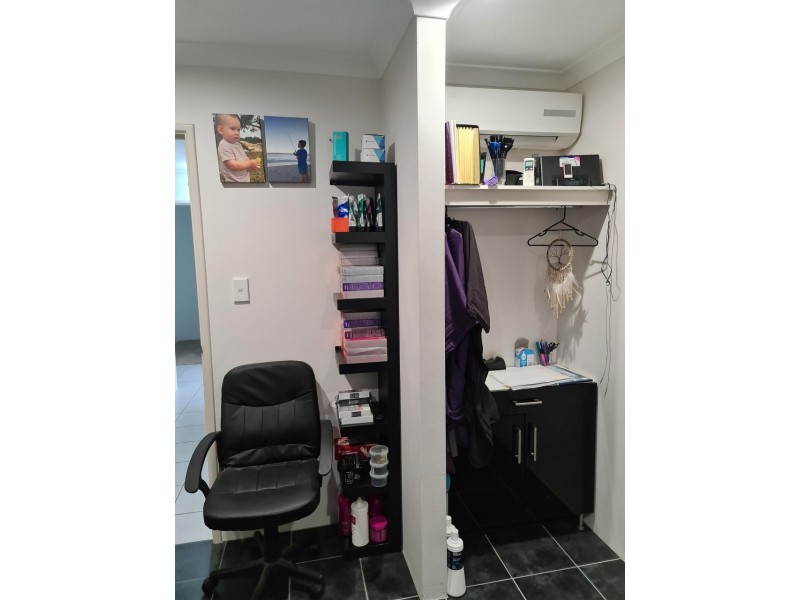 6 Ravensbourne Street, Yanchep WA 6035