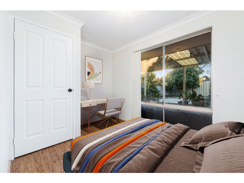 17 Combewood Loop, Carramar WA 6031