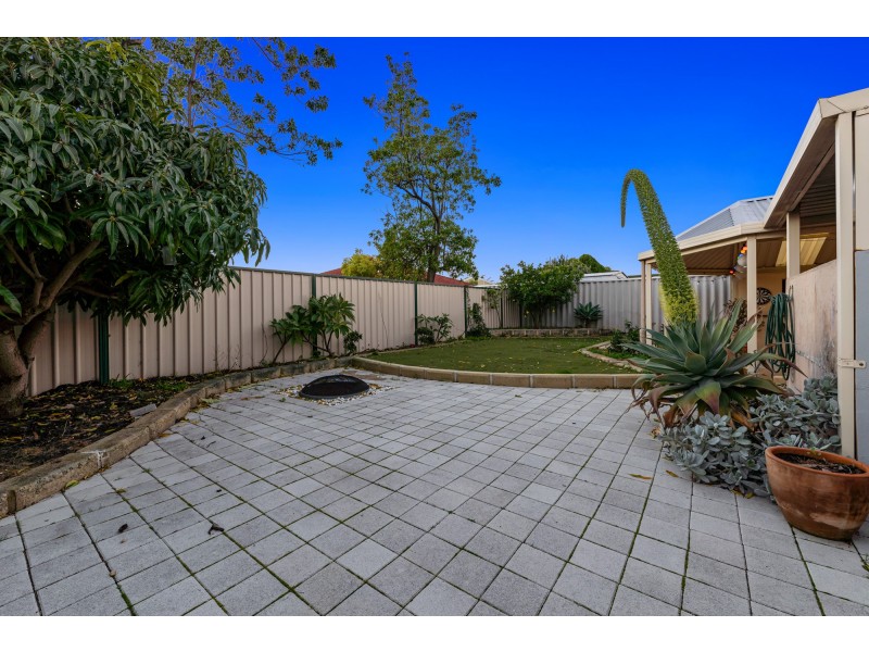 17 Combewood Loop, Carramar WA 6031