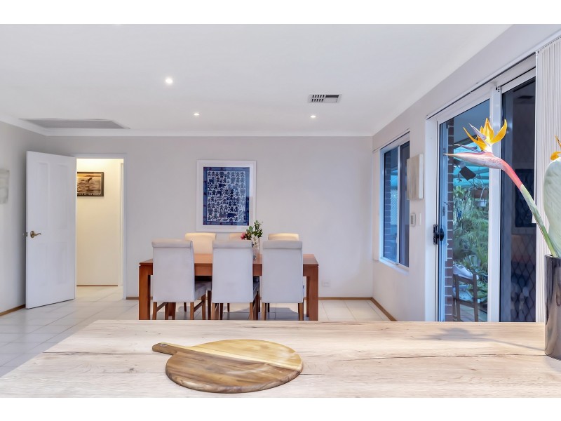 12 Mergate Court, Erskine WA 6210