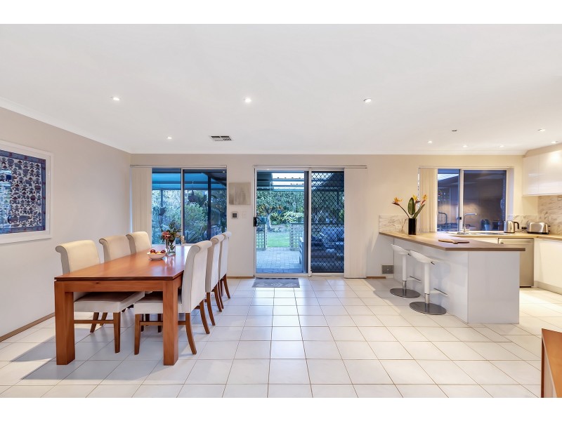 12 Mergate Court, Erskine WA 6210