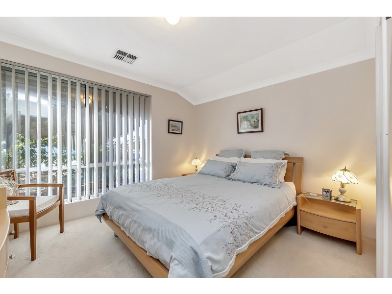 12 Mergate Court, Erskine WA 6210