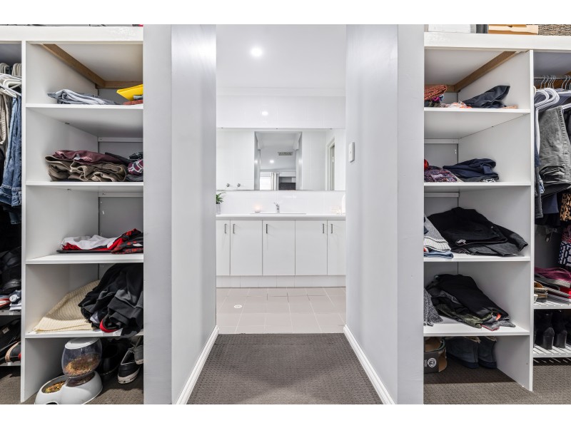 15 Carbine Loop, Banksia Grove WA 6031