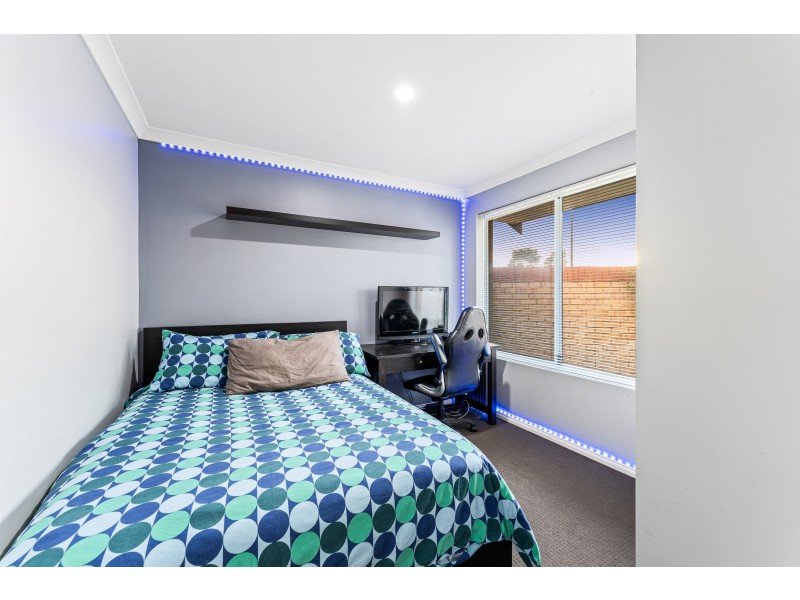 15 Carbine Loop, Banksia Grove WA 6031