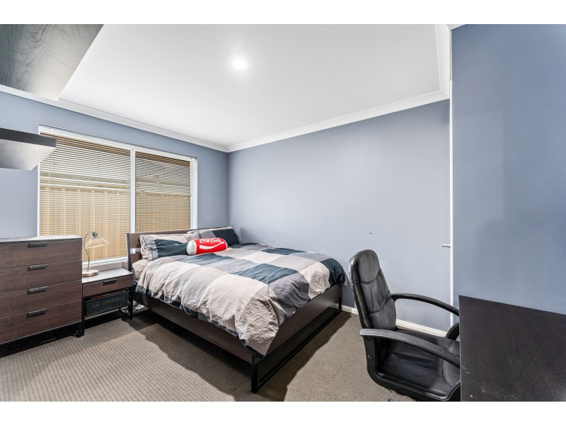 15 Carbine Loop, Banksia Grove WA 6031