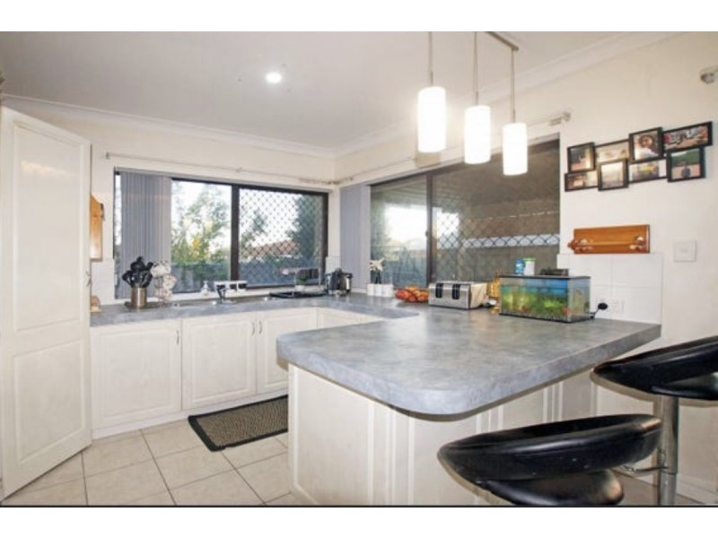 12 Bullfinch Way, Ballajura WA 6066