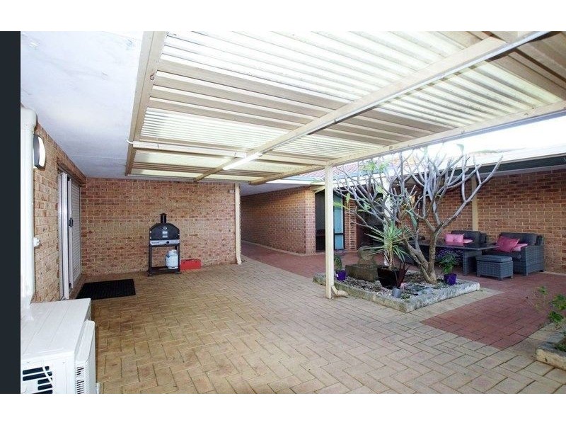 12 Bullfinch Way, Ballajura WA 6066