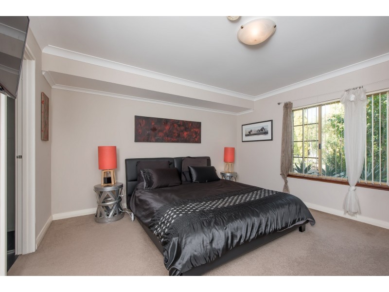 5 Gleneagles Close, Connolly WA 6027