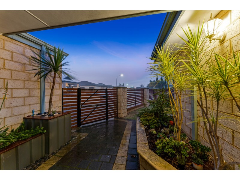 49 Innesvale Way, Carramar WA 6031