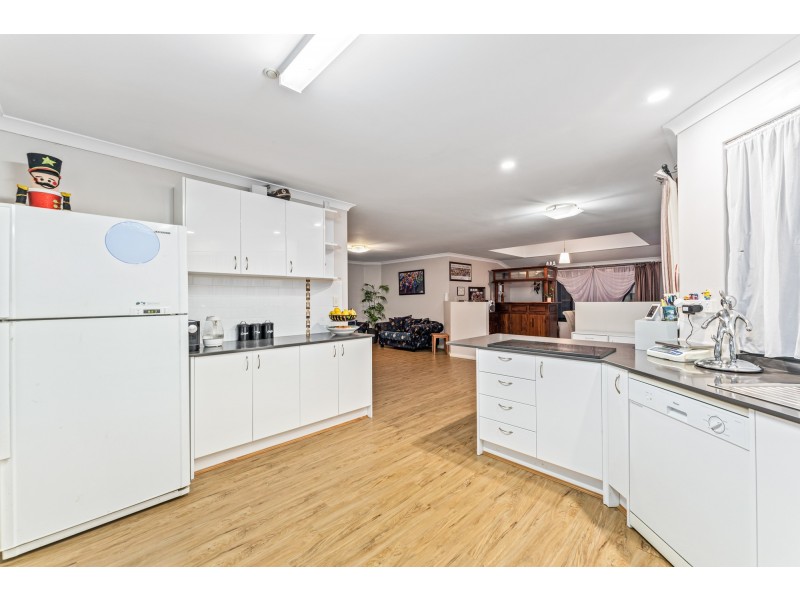 49 Innesvale Way, Carramar WA 6031