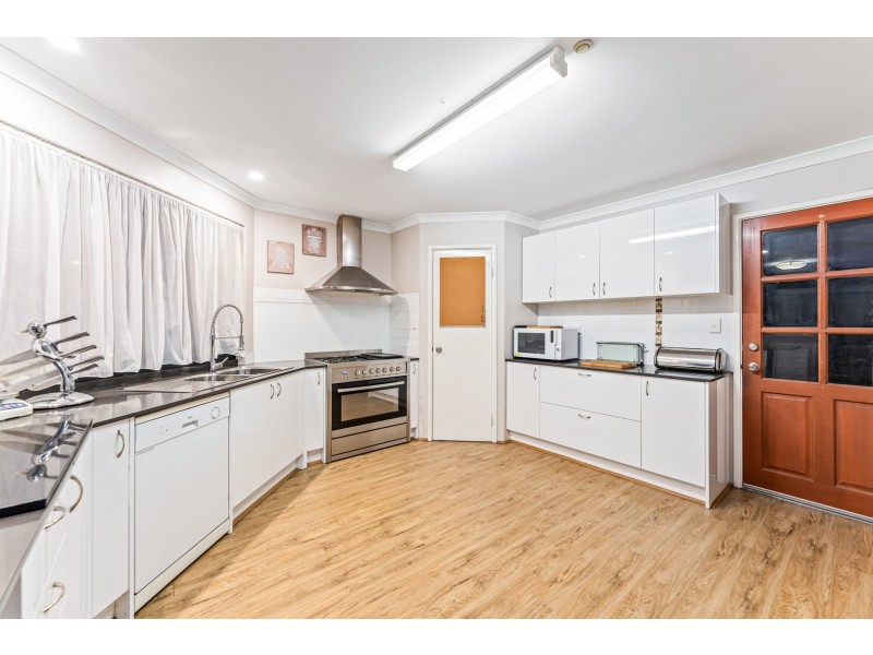 49 Innesvale Way, Carramar WA 6031