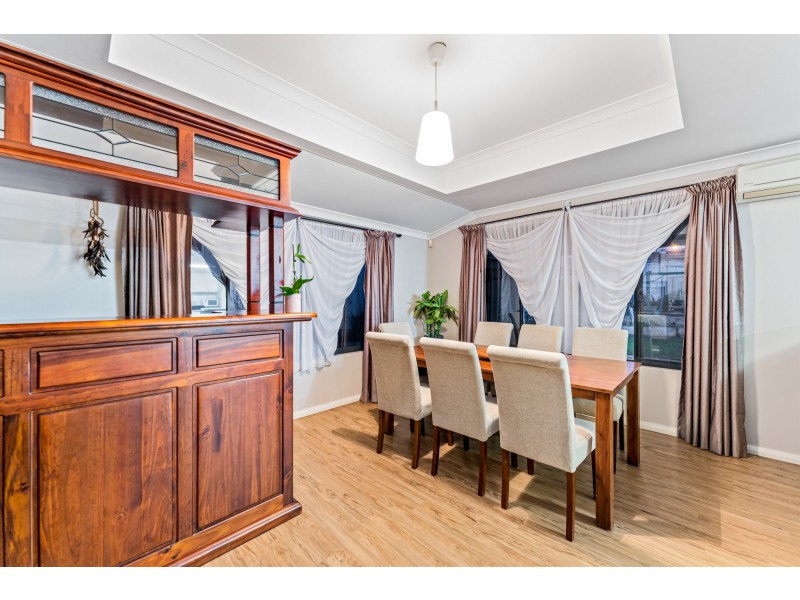 49 Innesvale Way, Carramar WA 6031