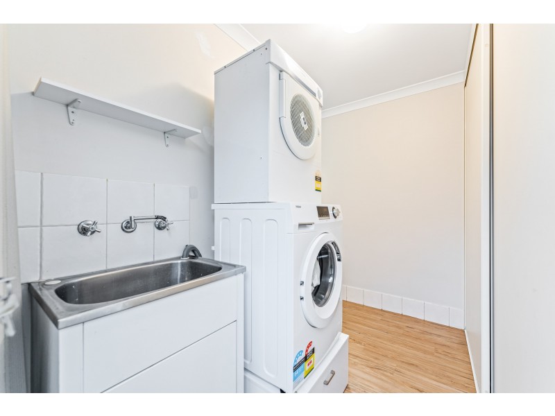 49 Innesvale Way, Carramar WA 6031