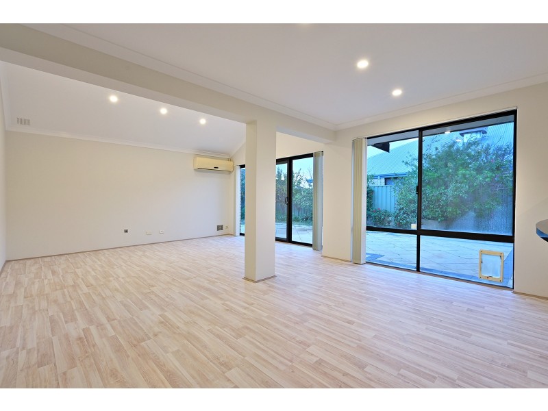 22 Olympus Loop, Merriwa WA 6030