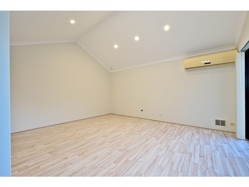 22 Olympus Loop, Merriwa WA 6030