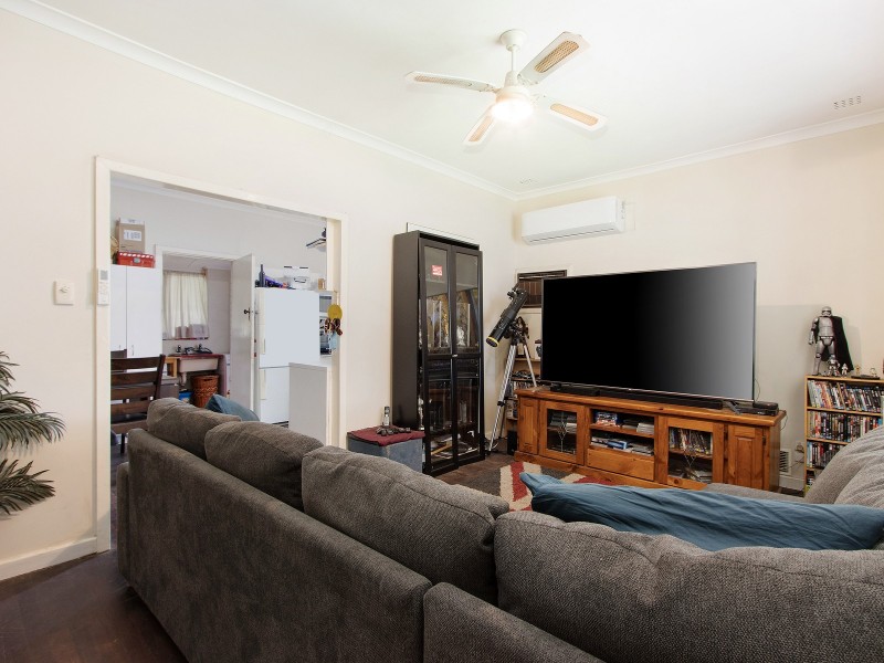 20 Medina Avenue, Medina WA 6167