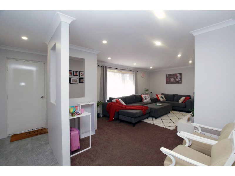 41 Mammoth Court, Ballajura WA 6066