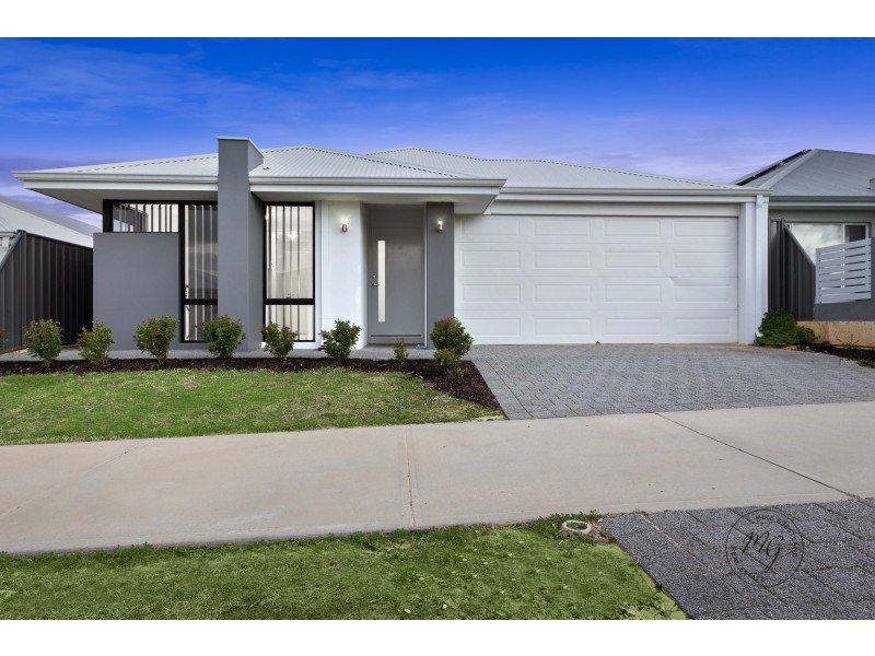 62 Echidna Street, Banksia Grove WA 6031