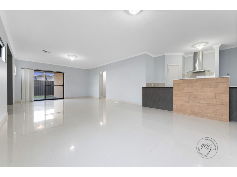 62 Echidna Street, Banksia Grove WA 6031