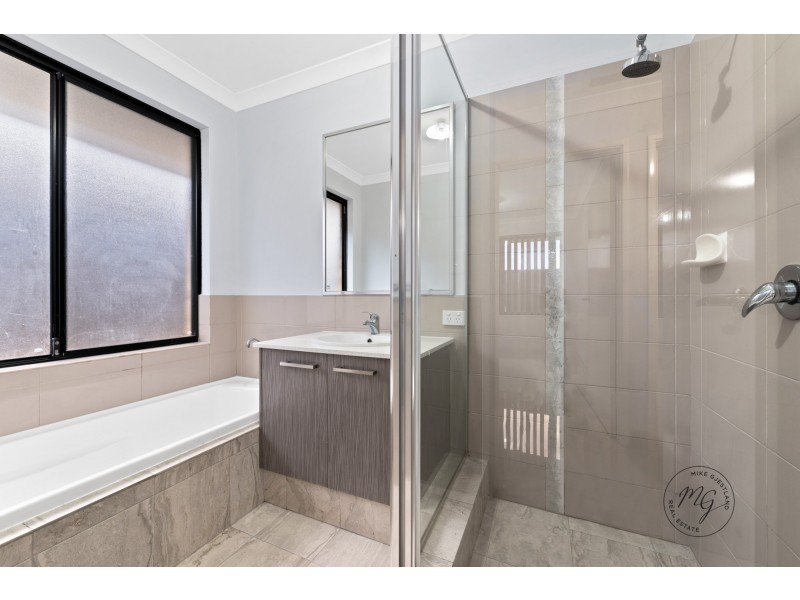 62 Echidna Street, Banksia Grove WA 6031