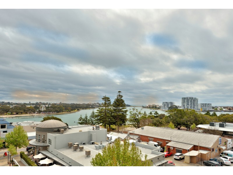 19/1 Barracks Lane, Mandurah WA 6210