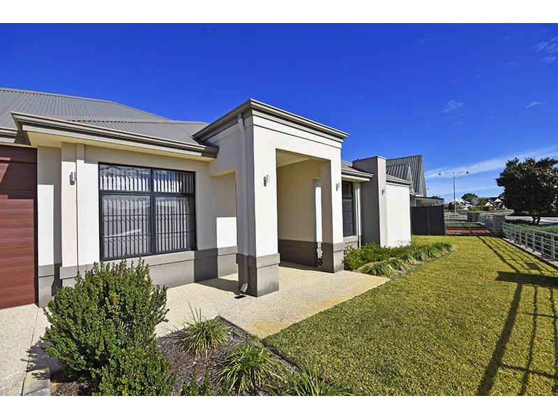 44 Portmarnock Drive, The Vines WA 6069