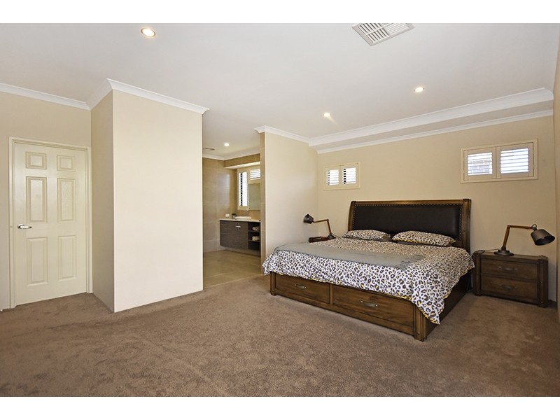44 Portmarnock Drive, The Vines WA 6069