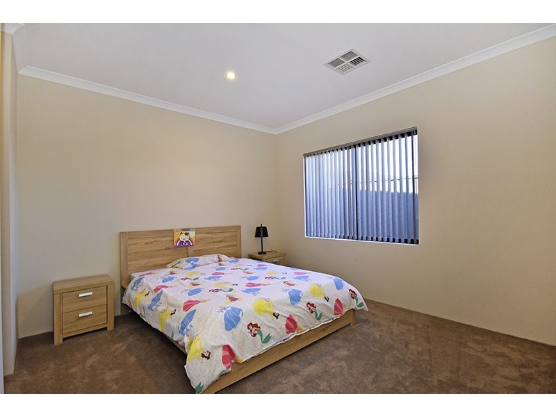 44 Portmarnock Drive, The Vines WA 6069