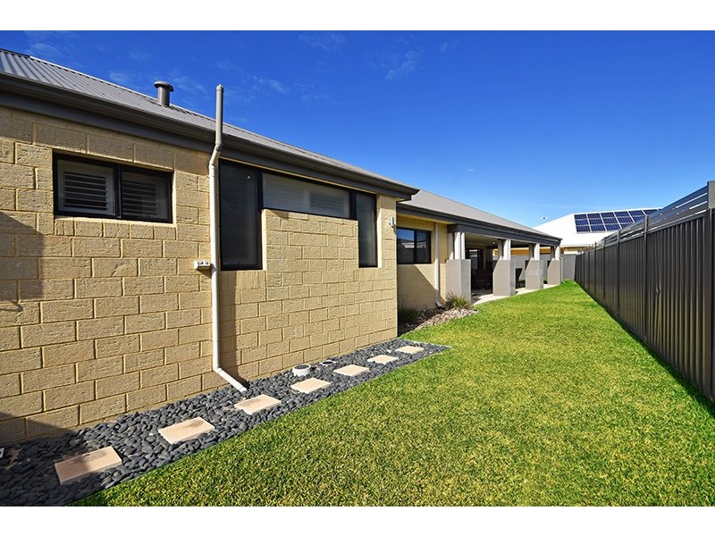44 Portmarnock Drive, The Vines WA 6069
