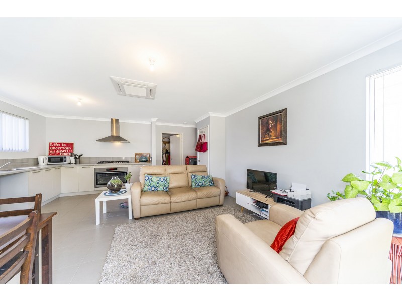 32 Janselling Avenue, Ellenbrook WA 6069