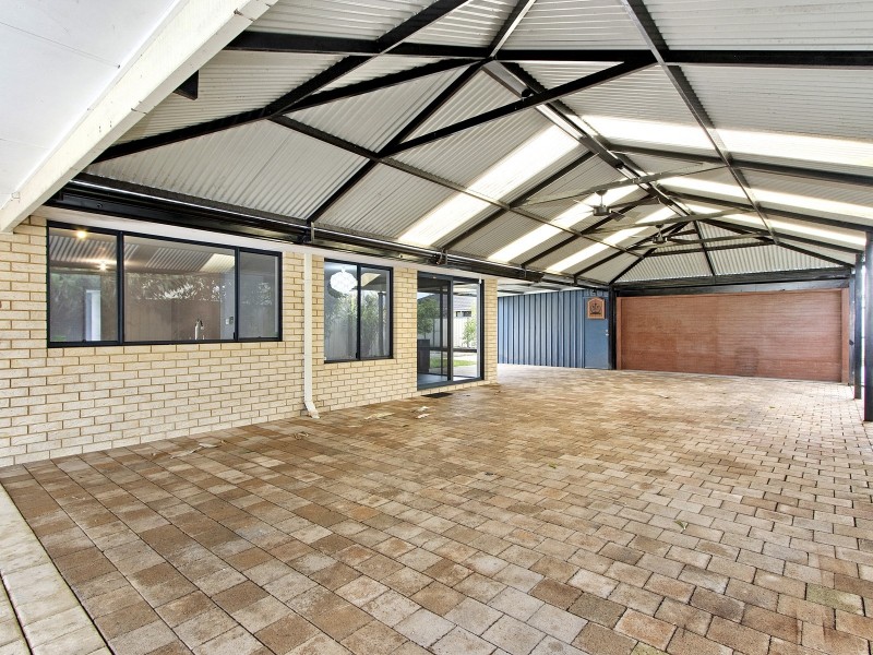 21 Daintree Loop, Bertram WA 6167