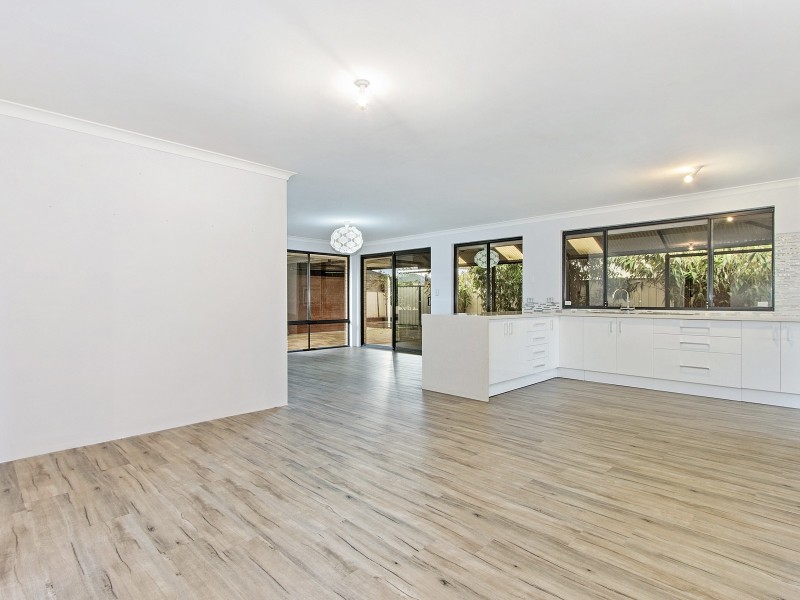 21 Daintree Loop, Bertram WA 6167